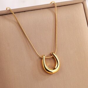 Gold Horseshoe Pendant Necklace - Women Jewelry